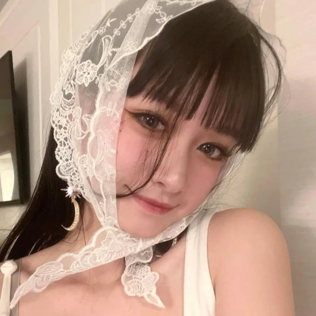 女服务员